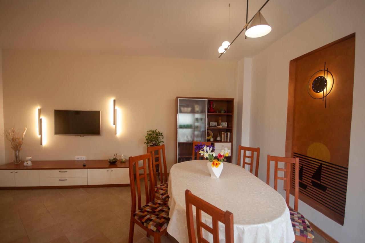 Apartments Katarina Porat Малинска Экстерьер фото